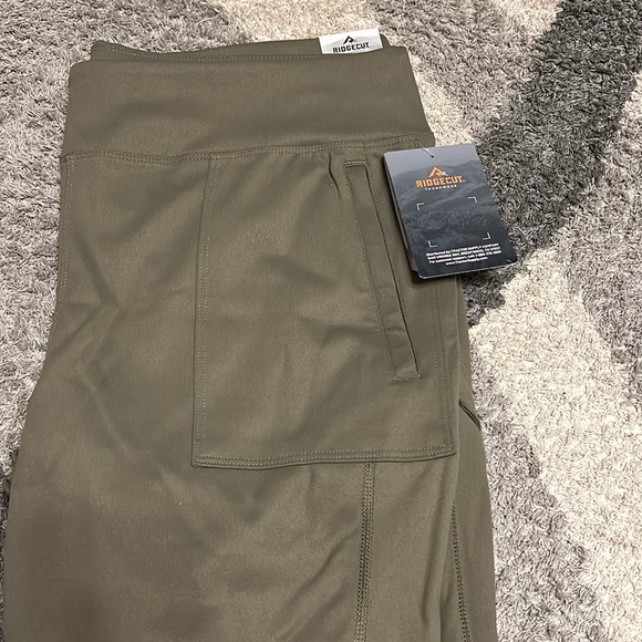 Ridgecut Olive Green Leggings - Picture 6 of 8